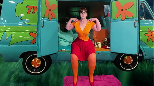 Granny Sleuth Velma Interrogates By Sucking Cock!