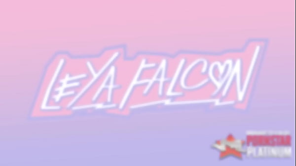 Blonde Leya Falcon & GILF Sexy Vanessa Play WIth Filthy Toys!