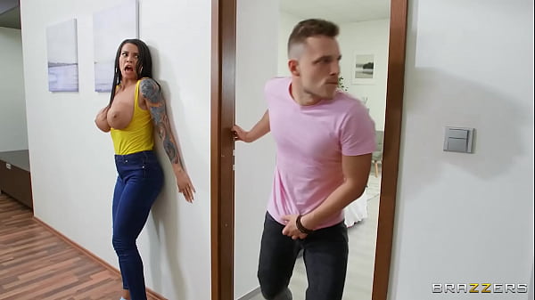 High Five For Double Penetration Fun | XXX Porn Video